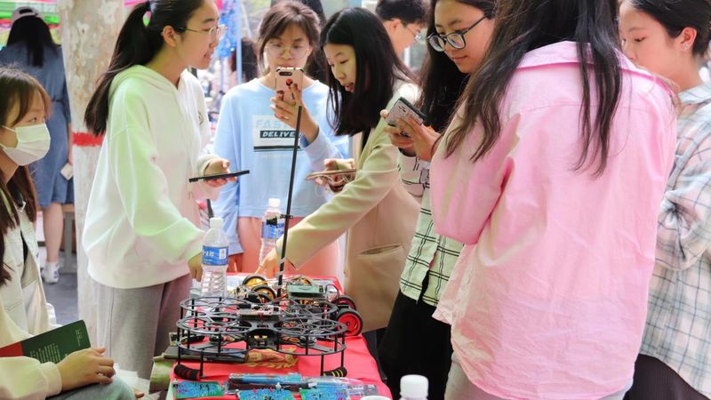 人工智能应用挑战：破解企业数字化转型难题